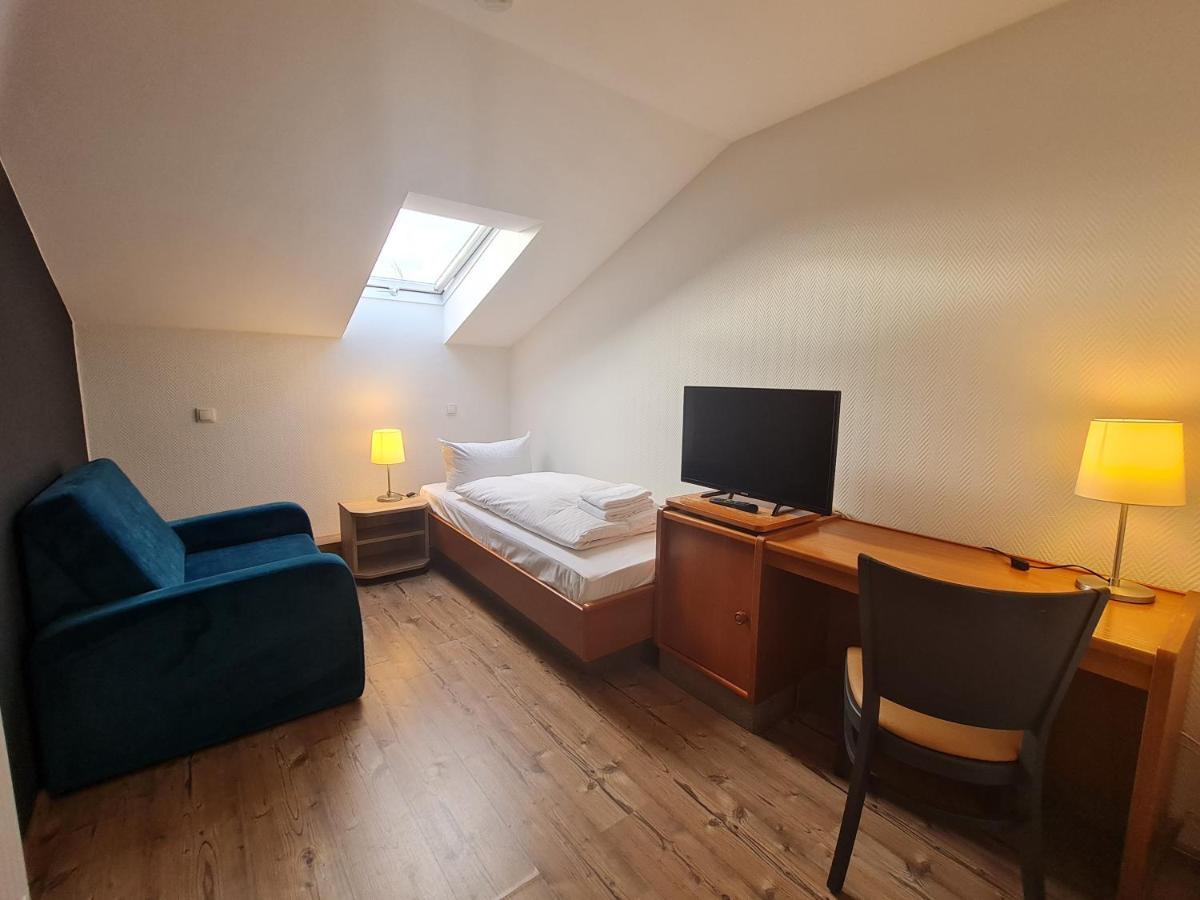 Gasthaus Frorup Hotel Oeversee Bagian luar foto
